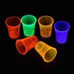 Vasos fluorescentes para 'chupitos' - Pack de 16 u. - Imagen 2